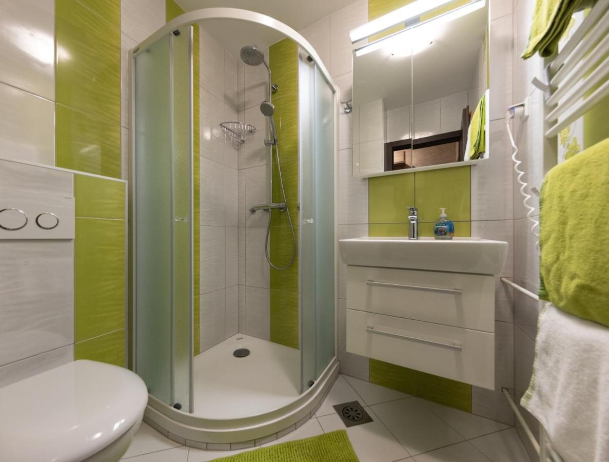 Apartma Krvavec - Cosy Mountain Retreat Церклье-на-Гореньскем Экстерьер фото